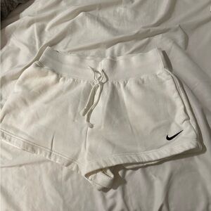 Nike sportswear women’s phoenix fleece high waisted shorts women’s large